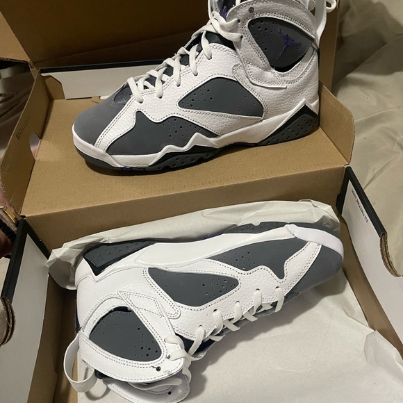 Air Jordan 7 Retro FLINT GREY 2021 (Big Kids Sizes) | Kixify  Jordan Flint 7, size 5.5 youth
